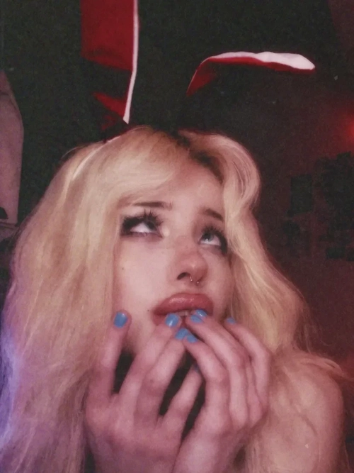 annavinsot - Photo de profil MYM - Créatrice premium | French Modèles