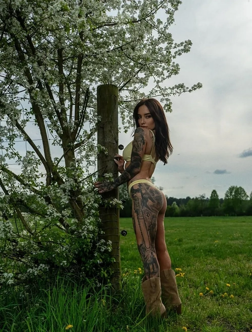 Cherryrebelle mym media leak - photo publique MYM | French Modeles