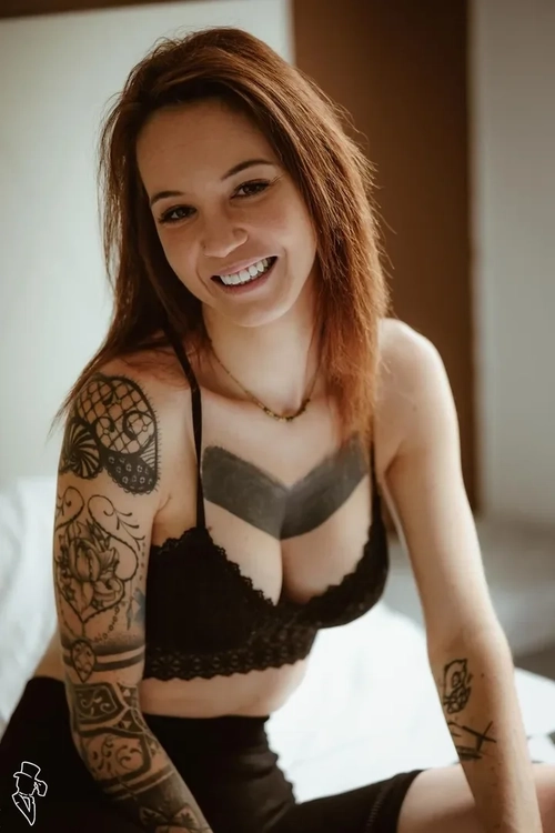 Cataleya__off - Photo de profil MYM - Créatrice premium | French Modèles