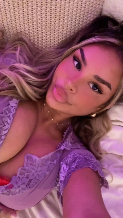 Happymogliii - Photo de profil MYM - Créatrice premium | French Modèles