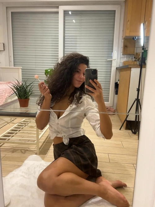 Josielenoir mym media leak - photo publique MYM | French Modeles