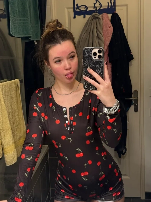 Paulineonlinee - Photo de profil MYM - Créatrice premium | French Modèles