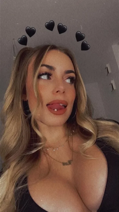 Alinahrndzz - Photo de profil MYM - Créatrice premium | French Modèles