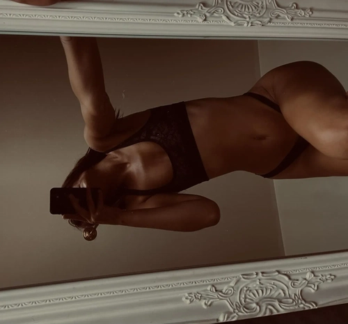 Wendix - Photo de couverture MYM - Créatrice premium | French Modèles