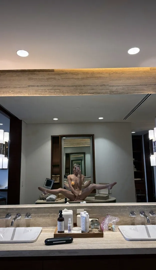 Elenakamperi mym media leak - photo publique MYM | French Modeles