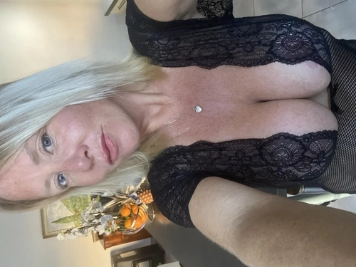 Mymy - Photo de couverture MYM - Créatrice premium | French Modèles