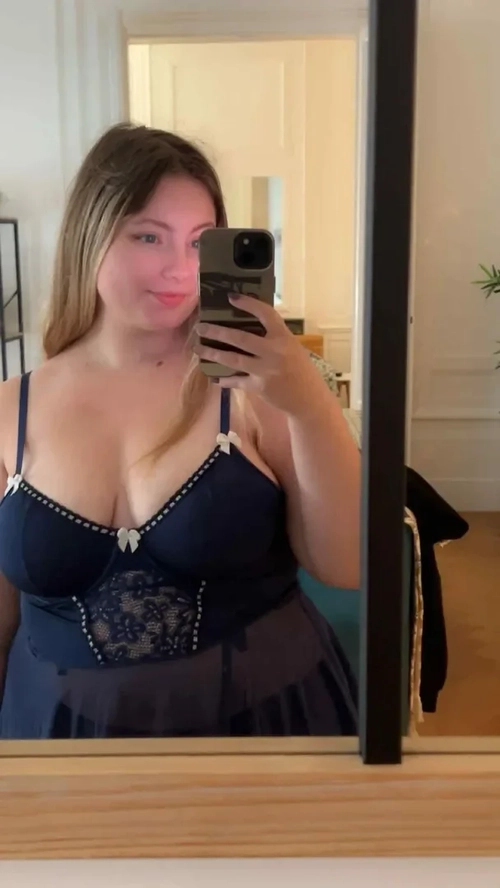 doucesformes - Photo de profil MYM - Créatrice premium | French Modèles