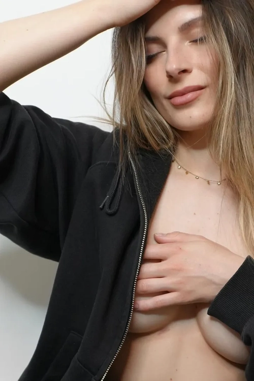 Oscarine mym media leak - Média 6 | French Modeles