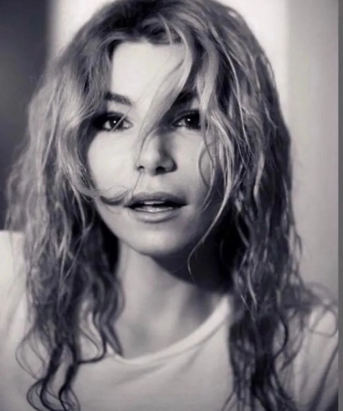 Lolamarois75 mym media leak - Photo 3 | French Modeles