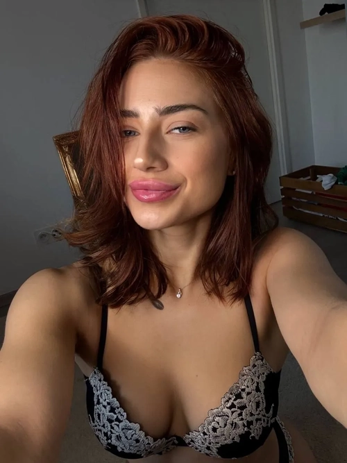 Emmasauvages mym media leak - photo publique MYM | French Modeles