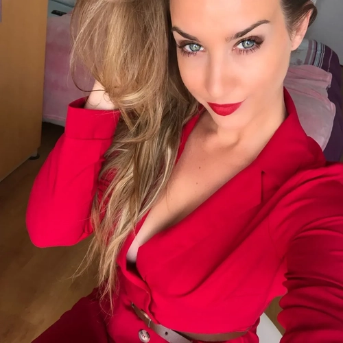 Karolyne_357 - Photo de profil MYM - Créatrice premium | French Modèles