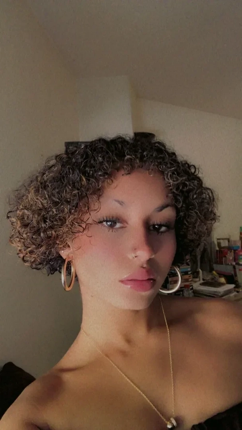 p_tasse - Photo de profil MYM - Créatrice premium | French Modèles