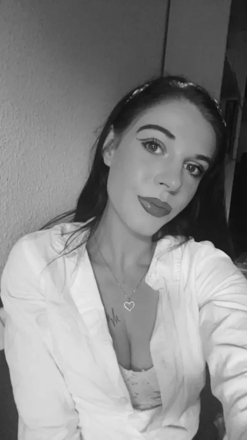 Anaisdelice - Photo de couverture MYM - Créatrice premium | French Modèles