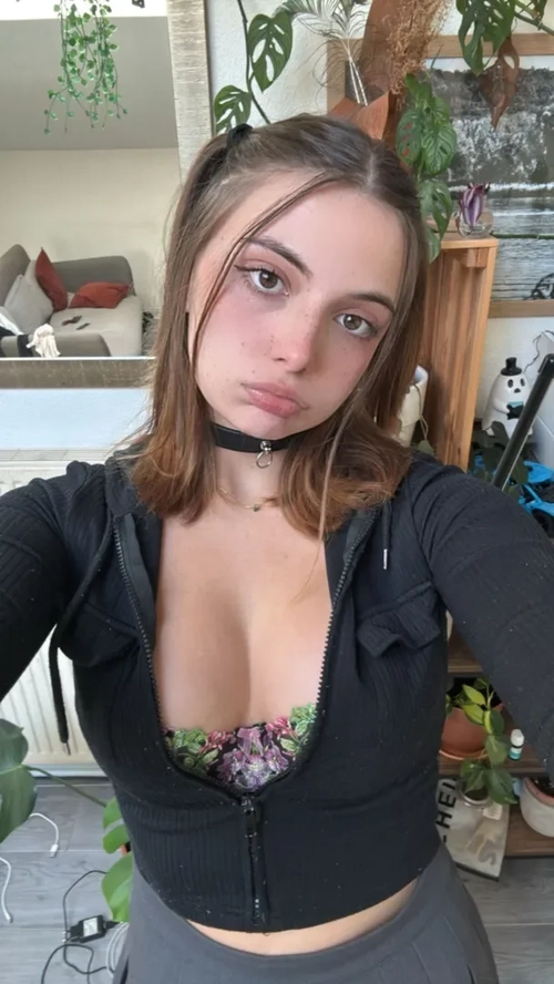 Petit_Tigre - Photo de profil MYM - Créatrice premium | French Modèles