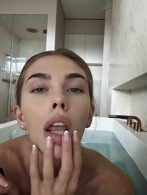 Alexa_breit mym media leak - Photo 3 | French Modeles