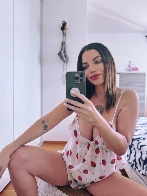 Nadegelacroix mym media leak - photo publique MYM | French Modeles