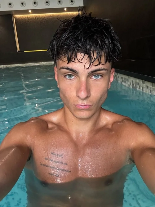 Lucasblgn - Photo de profil MYM - Créatrice premium | French Modèles