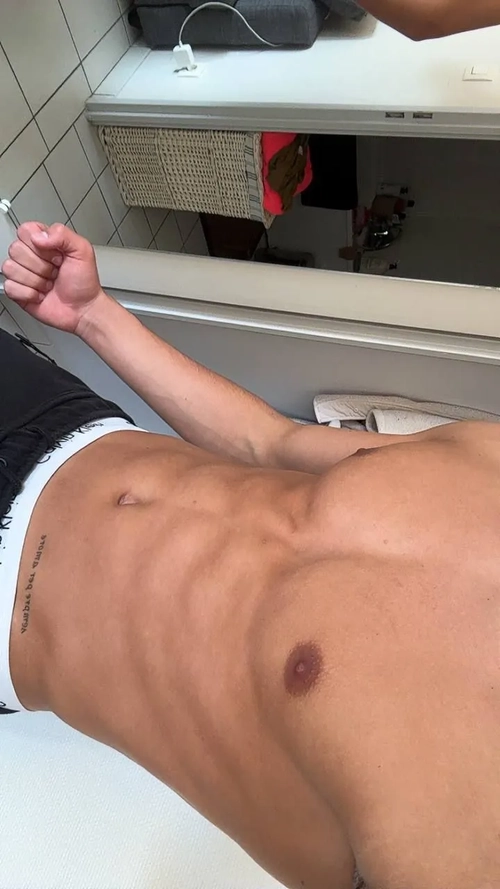 Lucasblgn mym media leak - Photo 1 | French Modeles