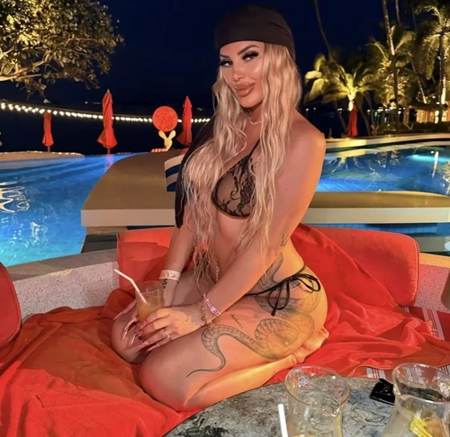 Thisislea83 - Photo de couverture MYM - Créatrice premium | French Modèles