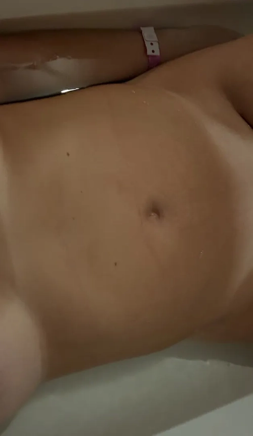 Emiliedvlt mym media leak - Photo 3 | French Modeles