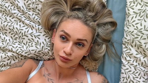 Mrs_carolina mym media leak - Photo 8 | French Modeles