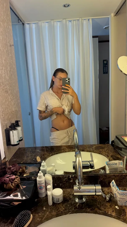 Mrs_carolina mym media leak - Photo 4 | French Modeles