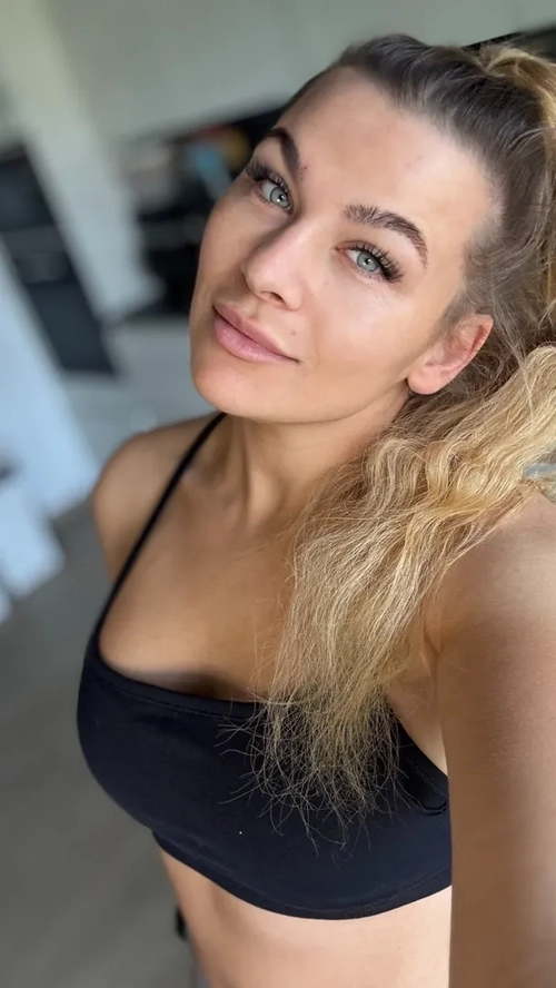 Aleeeeena_official mym media leak - photo publique MYM | French Modeles