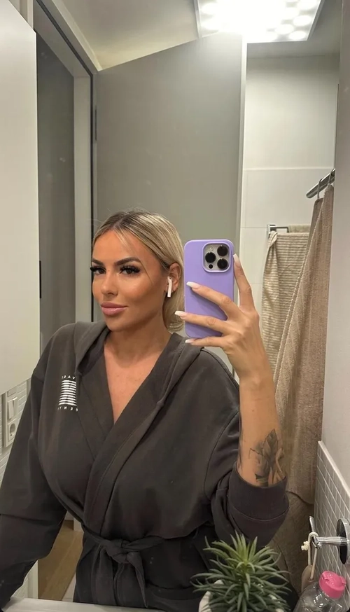 Isabelle_denise mym media leak - Média 7 | French Modeles