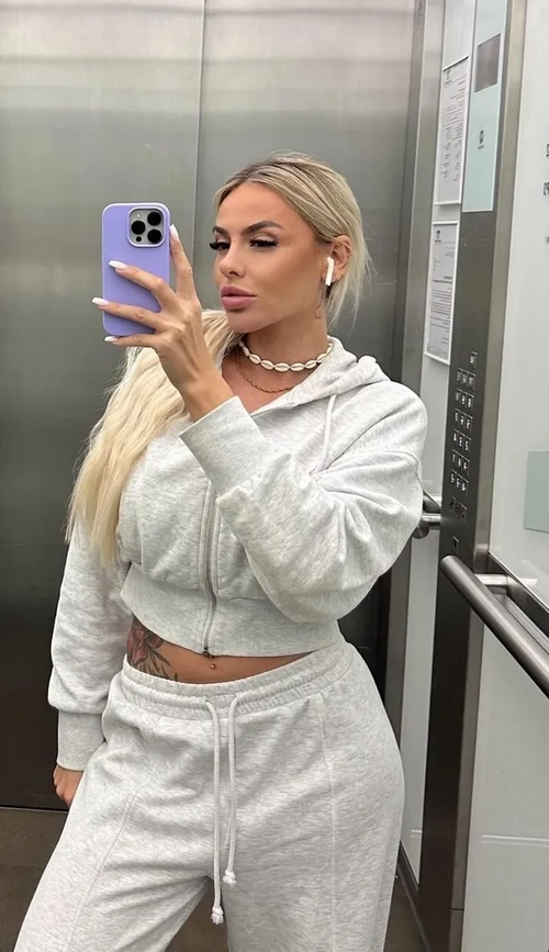 Isabelle_denise mym media leak - photo publique MYM | French Modeles