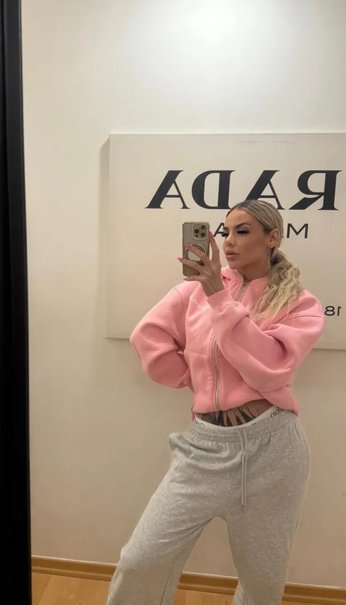 Isabelle_denise mym media leak - Média 3 | French Modeles