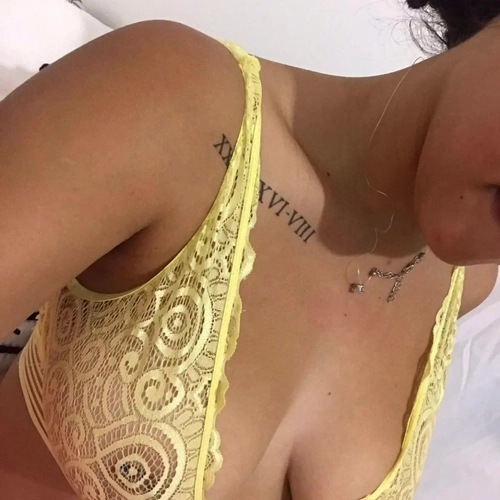 Mooof - Photo de profil MYM - Créatrice premium | French Modèles