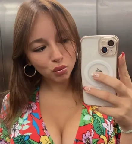 Valerixana - Photo de profil MYM - Créatrice premium | French Modèles