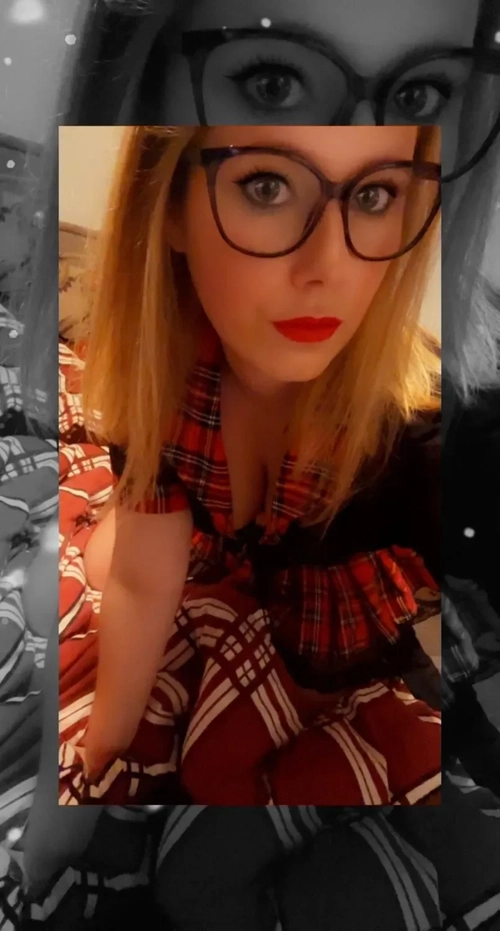 Nine92 - Photo de profil MYM - Créatrice premium | French Modèles