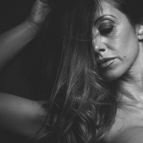 Gennysil - Photo de couverture MYM - Créatrice premium | French Modèles