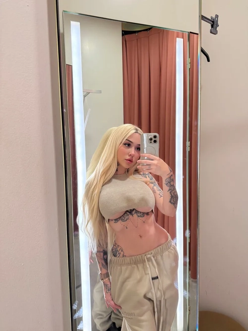 Jadelavoie mym media leak - photo publique MYM | French Modeles