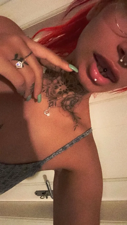 Red_bunny_ mym media leak - Photo 2 | French Modeles