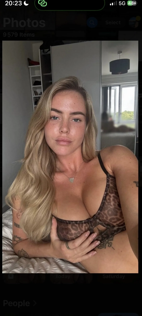 Lenajns - Photo de profil MYM - Créatrice premium | French Modèles