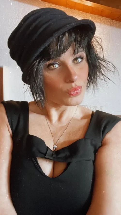 Cinziettalove - Photo de profil MYM - Créatrice premium | French Modèles