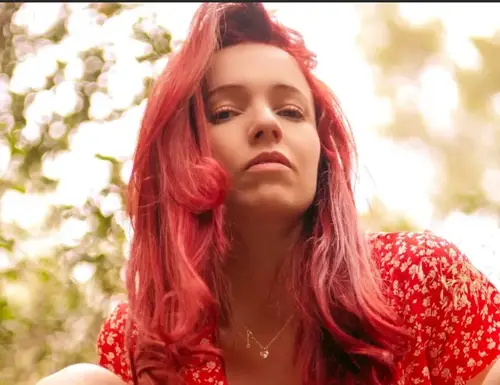 Chaarlene - Créatrice MYM premium avec contenu exclusif | French Modeles