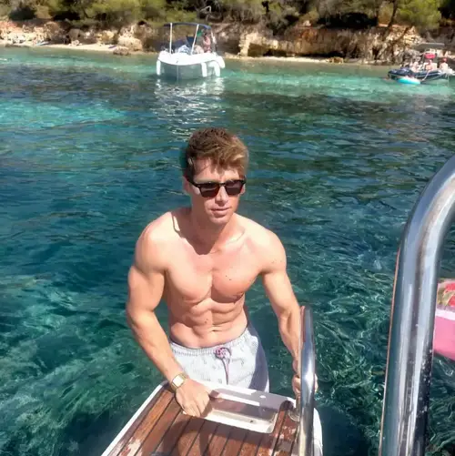 Benoitd - Créatrice MYM premium avec contenu exclusif | French Modeles