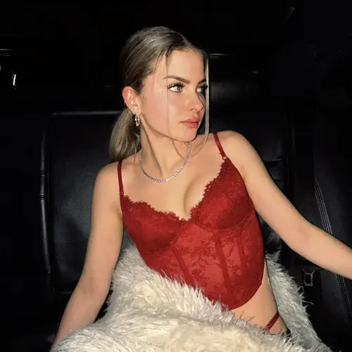 Linneasky - Créatrice MYM premium avec contenu exclusif | French Modeles