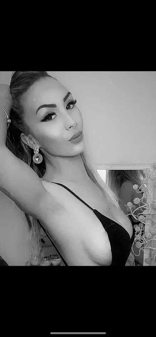 Ajfbdx - Créatrice MYM premium avec contenu exclusif | French Modeles