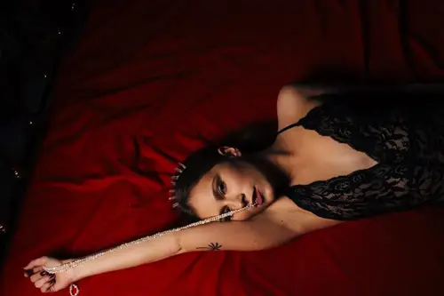 Louviana - Créatrice MYM premium avec contenu exclusif | French Modeles