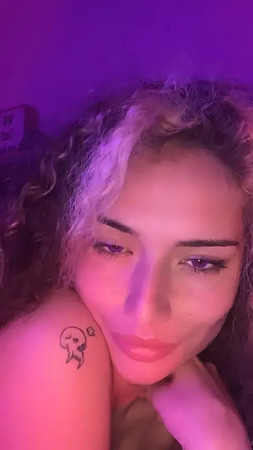 Aphrodisia - Créatrice MYM premium avec contenu exclusif | French Modeles