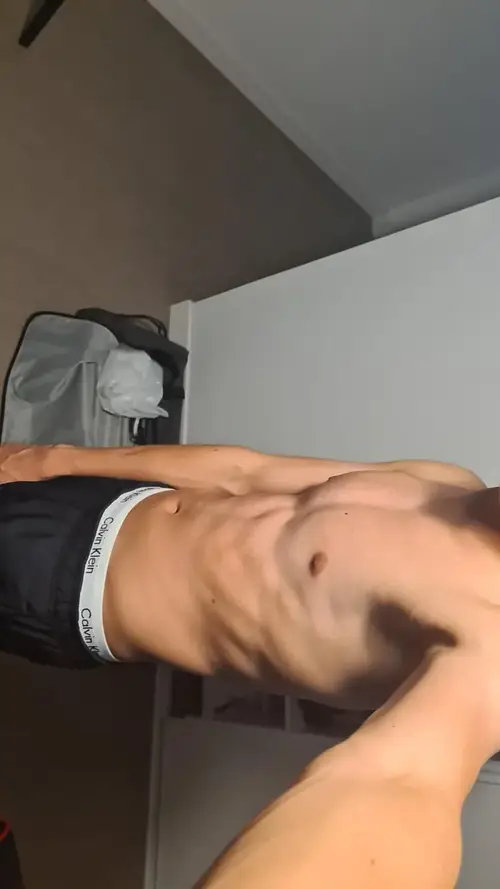 Mathishot - Créatrice MYM premium avec contenu exclusif | French Modeles