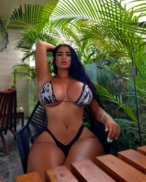 Brbstania - Créatrice MYM premium avec contenu exclusif | French Modeles