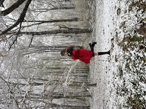 Mndf - Créatrice MYM premium avec contenu exclusif | French Modeles