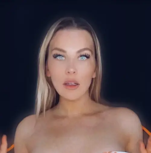 Aleeeeena_official - Créatrice MYM premium avec contenu exclusif | French Modeles