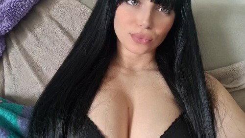 Bonjour mon chaton, je suis d'humeur tendre et coquine aujourd'hui 🥰