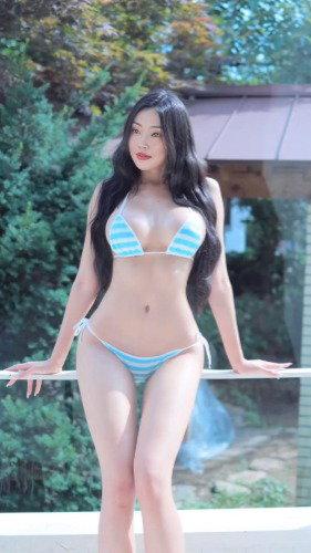 tori_thomson69 - Photo exclusive MYM 2 | French Modèles